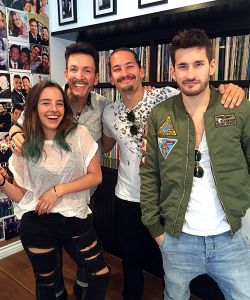 With una, Ricky & Mau Montaner